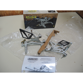 Arrow Fussrasten Anlage Alu matt Honda CBR 900 SC33 Footpeg